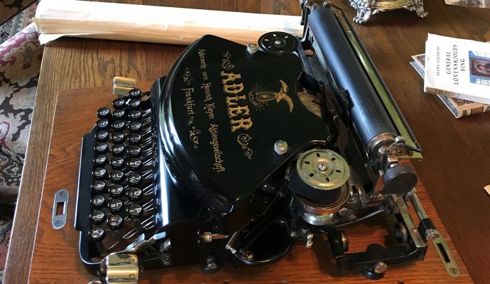 marbacka-skrivmaskin-standrad